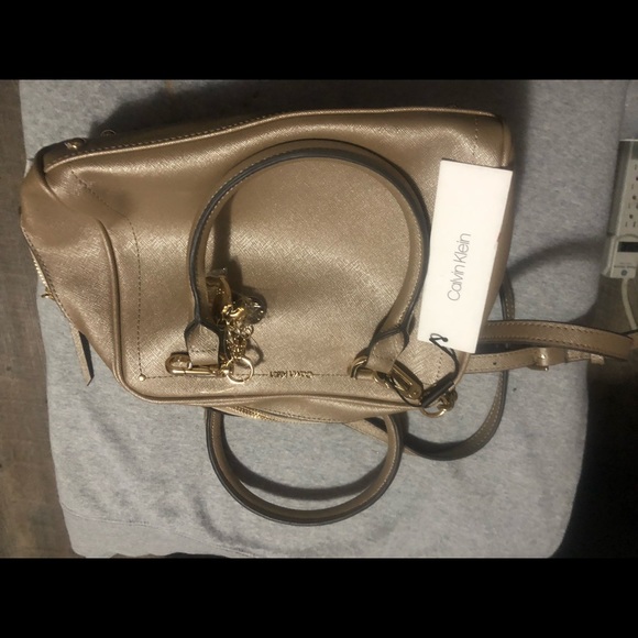 Calvin Klein | Marybelle Saffiano Leather Top Zip Satchel - Picture 3 of 6